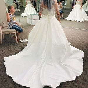 Wedding dress